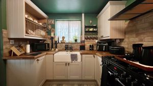 Photo 6- click for photo gallery